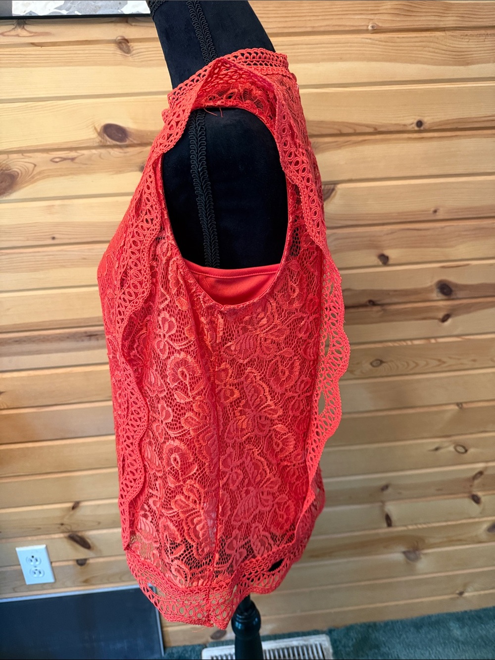 Adiva Red Lace Crochet Sleeveless Camisole - Picture 4 of 5